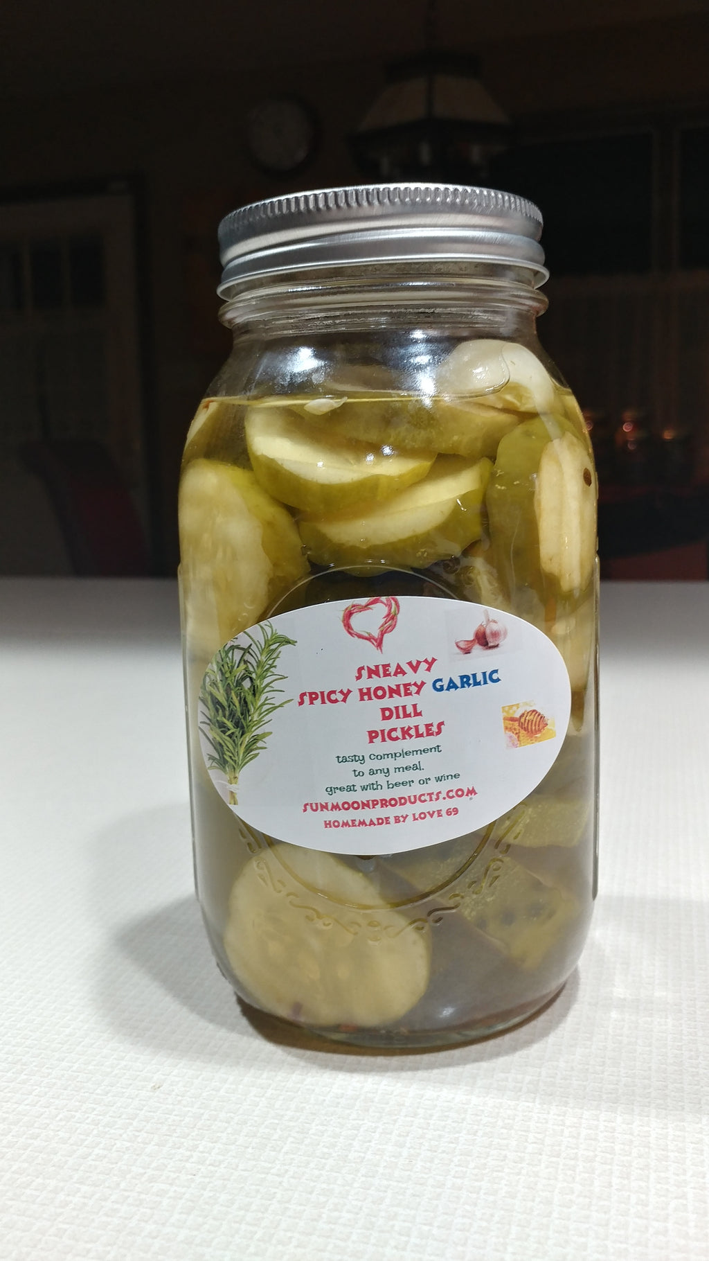 Sneavy Garlic Spicy Hot Honey Dill Pickles 1 Quart